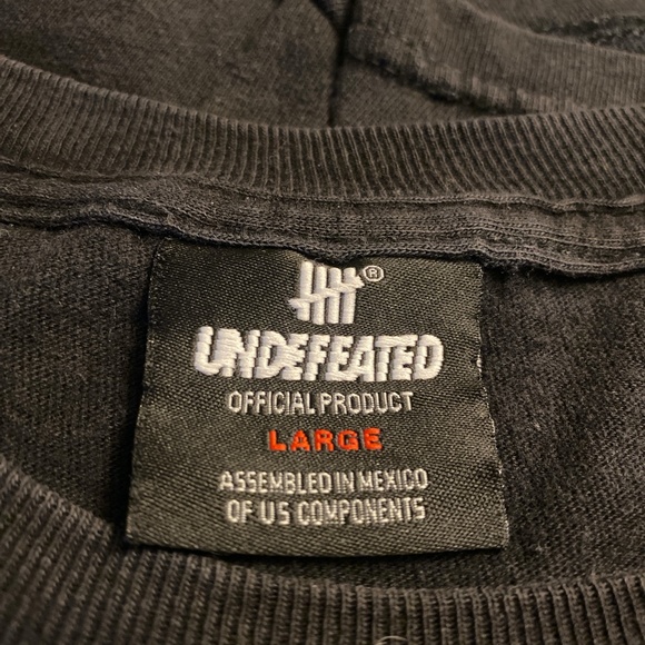 Undefeated T-Shirt In Black - Picture 4 of 4